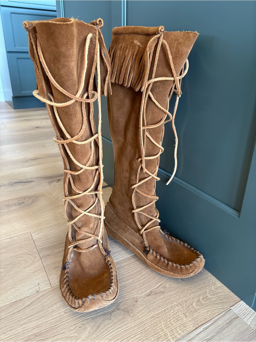 Vintage Minnetonka Suede Leather Lace Up Moccasins Fringe Tall Knee High Brown 8